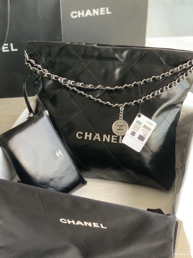 HANDBAG CHANEL 22 0817